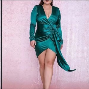 Beautiful brand new with tags plus emerald plunging draped satin dress